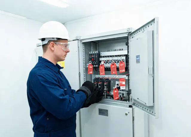 Utilities and electrical PPE bundle
